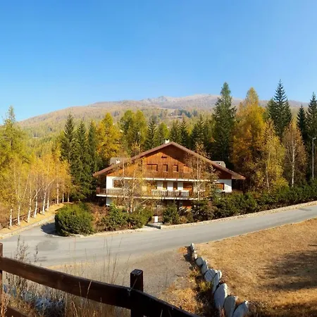 Jacqueline & Franco דירה *